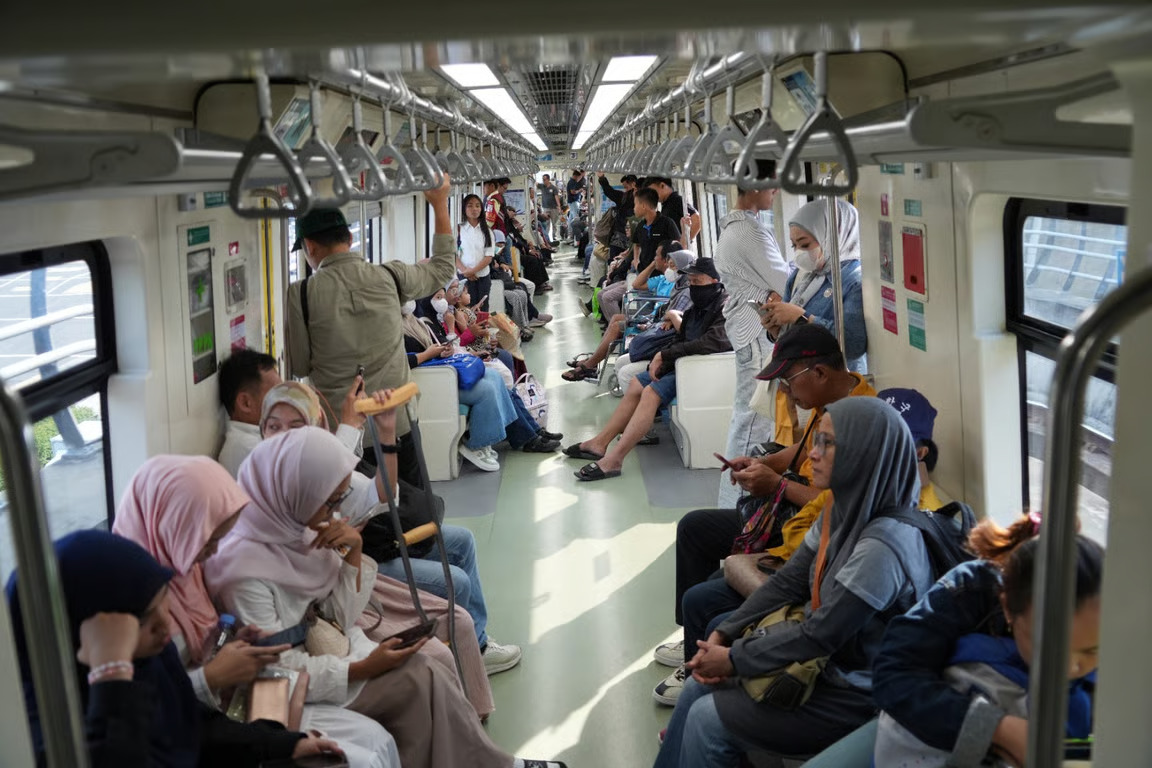 Long Weekend, LRT Jabodebek Operasikan 270 Perjalanan per Hari, Solusi Mobilitas Liburan Terintegrasi