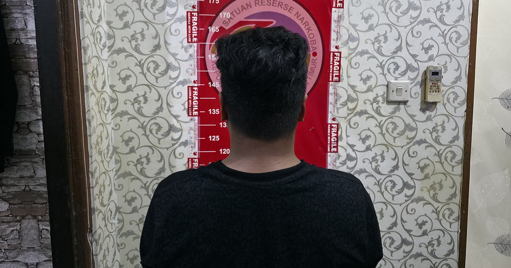 Sabu-sabu Disimpan di Bawah Kulkas, Warga Perum Citra Mandiri Diringkus Polisi