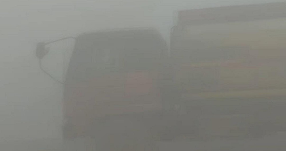 Asli Ngeri! Begini Penampakan Jalanan Sampit Pagi Ini, Tertutup Kabut Asap yang Mencekam