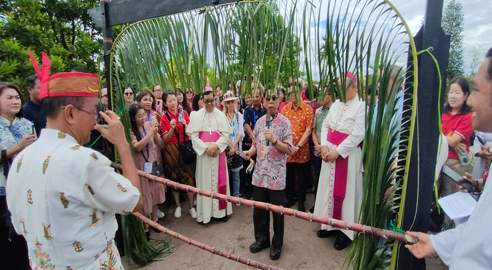Misa Pelajar Katolik, Uskup Mgr Aloysius Ceritakan Awal Masuk Kota Palangka Raya