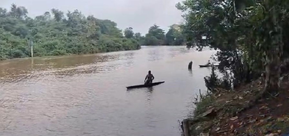 Insiden Pelajar Tenggelam Gegerkan Parenggean, Siswa MTs Masih Dicari
