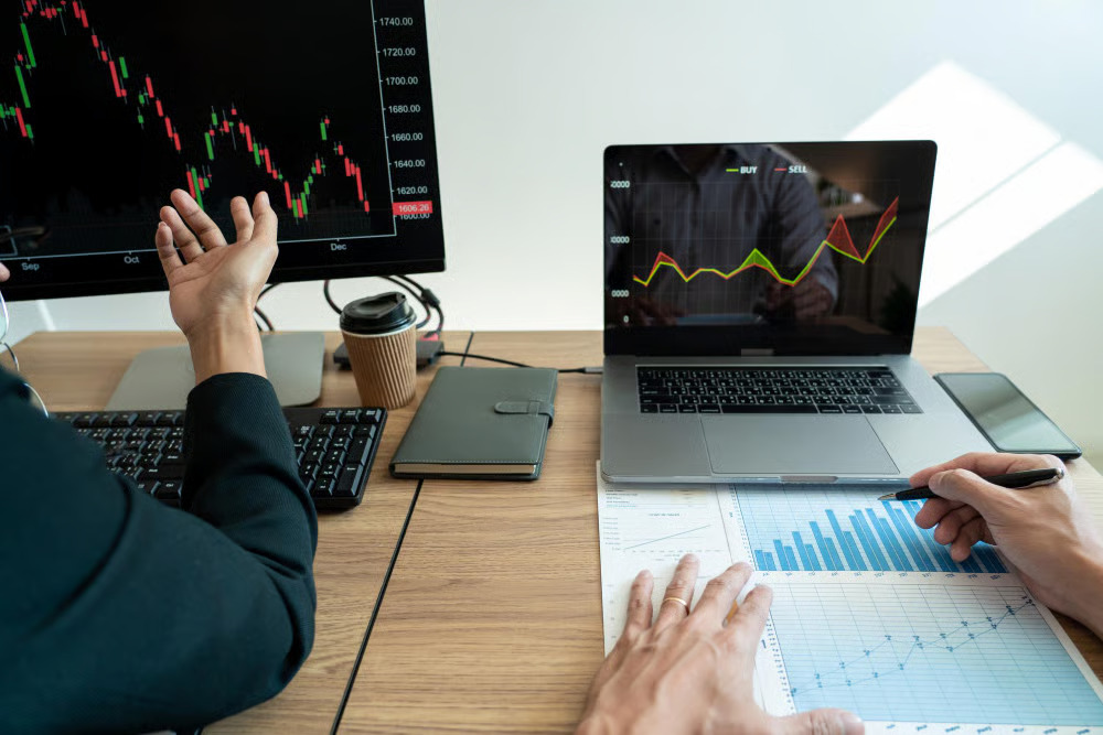 Monthly Close Strategy: Cara Mengamankan Profit dan Mengaudit Kinerja Trading Akhir Bulan