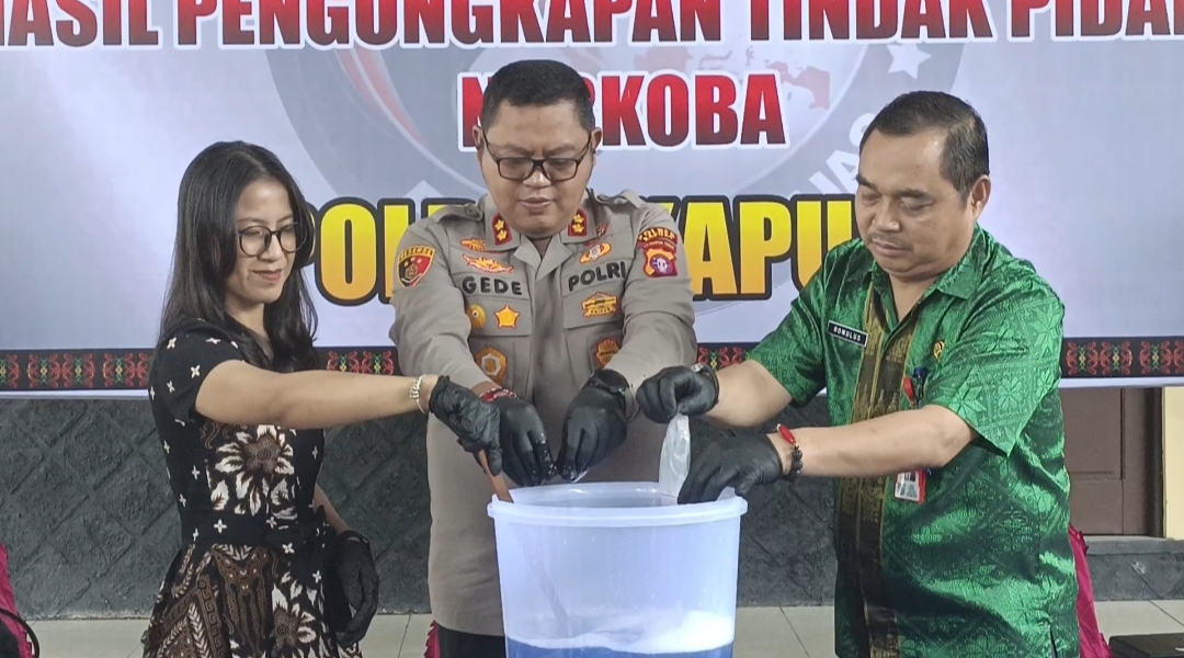 Polres Kapuas Musnahkan 156 Gram Sabu Jaringan Palangka Raya