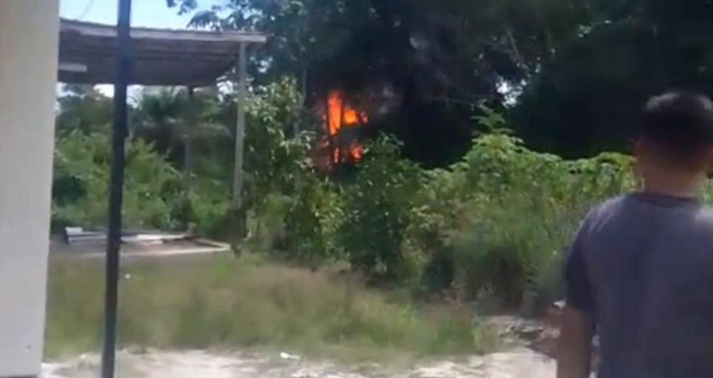 Siang Bolong, Rumah di Jalan Metro TV Sampit Ludes Diamuk si Jago Merah
