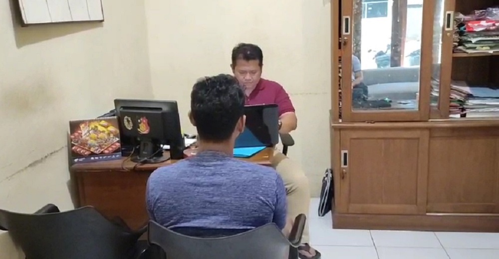 Bagi Rapor Bersimbah Darah, Suami Tusuk Istri di Sekolah, Ternyata....