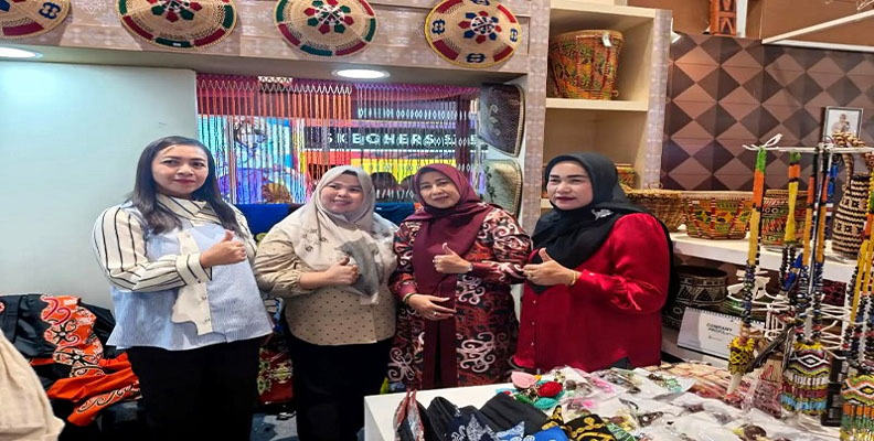 Hadiri HUT Dekranas di Makassar, Maya Savitri Shalahuddin Dorong Produk Barito Utara Tembus Pasar Nasional