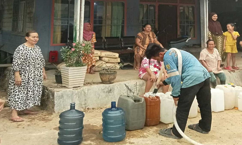 Atasi Kekeringan, Pemprov Kalteng Salurkan Lagi 86.200 Liter Air Bersih ke Enam Daerah
