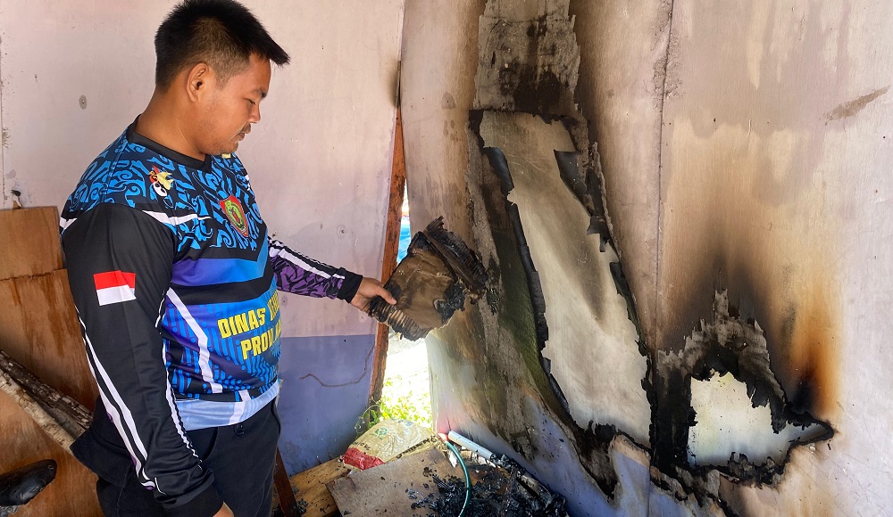 Bocil Main Api dan Bakar Kayu, Satu Rumah di KS Tubun Nyaris Terbakar