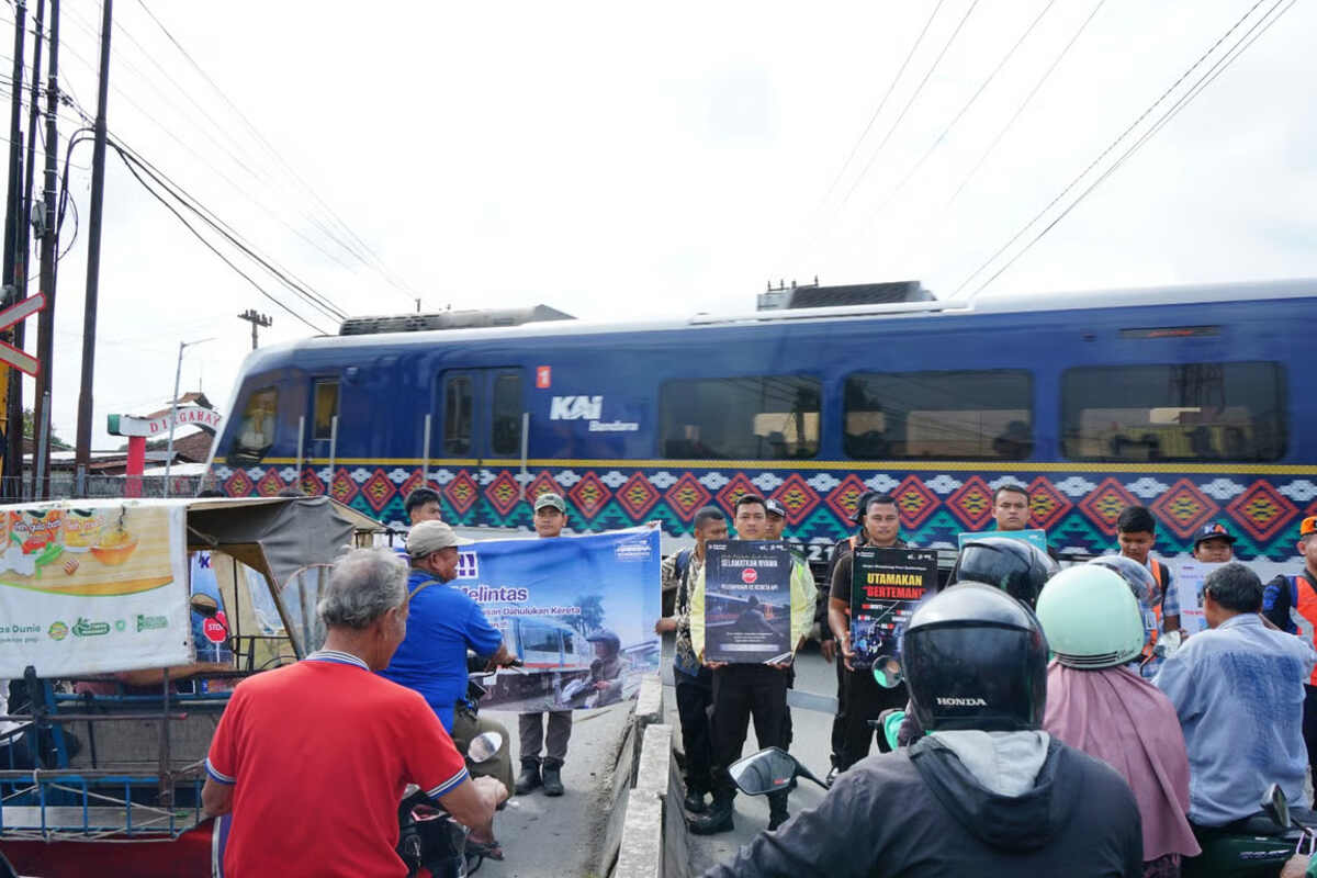 Imbauan Taat di Perlintasan Kereta Demi Keselamatan