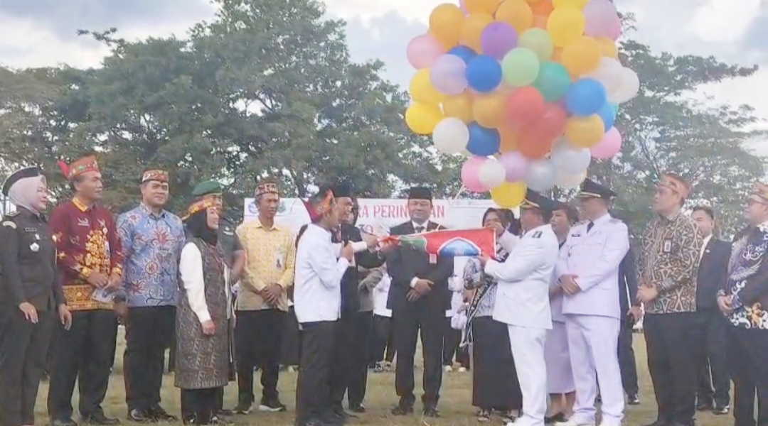 Wamendikdasmen Canangkan Program Pendidikan Hebat, Kapuas Bersinar di Hardiknas 2026