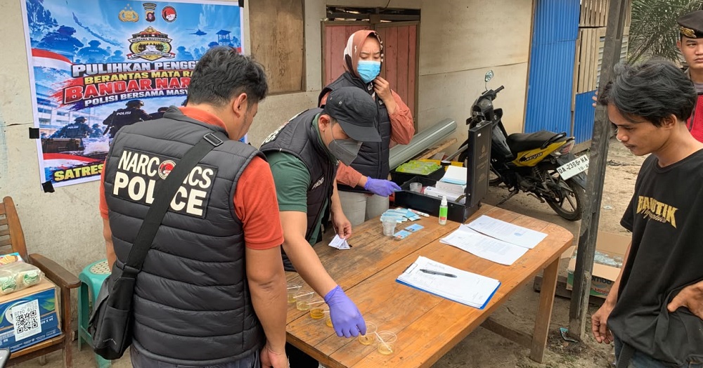Mendadak Polres Barito Timur Tes Urine 32 Sopir Angkutan Batu Bara, Ini Dia Hasilnya....