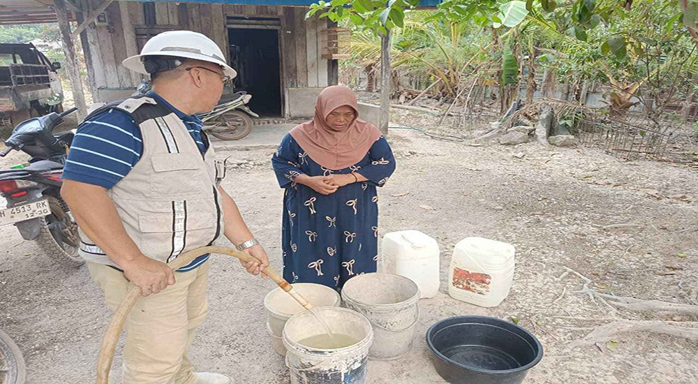 Atasi Dampak Kekeringan, Pemprov Kalteng Salurkan 122 Ribu Liter Air Bersih ke Desa Terdampak