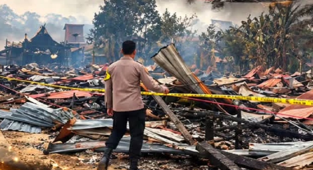 Duka Berlipat Ganda Warga Katingan, Pasar Tumbang Sanamang Dilalap Api, Masjid Fitriyah Ikut Terbakar