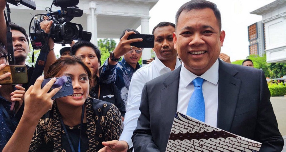 Betulkah Haji Isam Koordinator Penanganan Karhutla Kalimantan? Istana Pun Buka Suara....