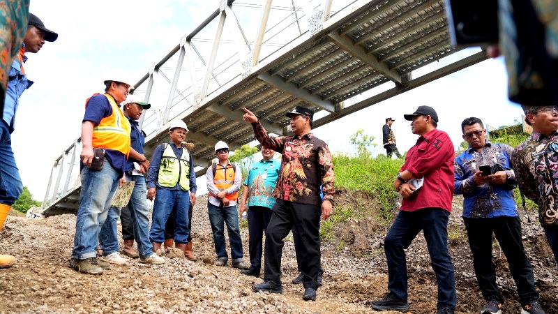Tinjau Proyek Strategis, Bupati Pastikan Pembangunan Sesuai Target