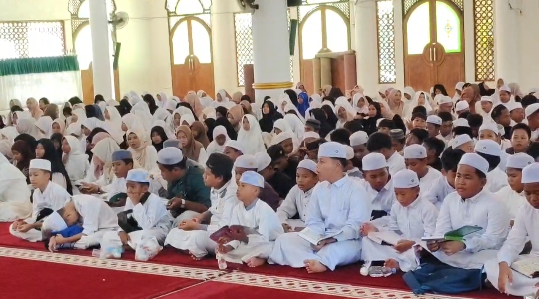 Ratusan Siswa SD di Kecamatan Selat Kapuas Ikuti Khataman Al-Qur'an