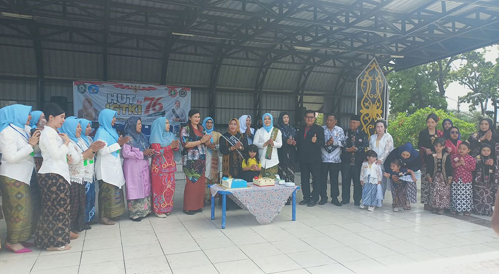 HUT IGTKI ke-76, Khairiah Halikinnor Apresiasi Peran Guru PAUD dalam Membangun Generasi Emas Kotim