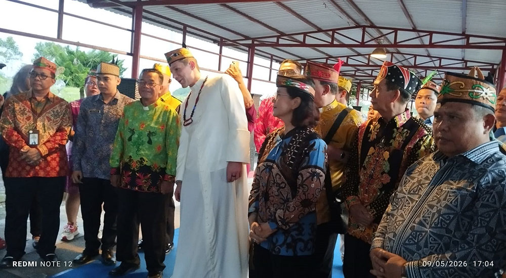 Pj Sekda Kalteng Sambut Sekretaris Kedutaan Vatikan di Bandara Tjilik Riwut Palangka Raya