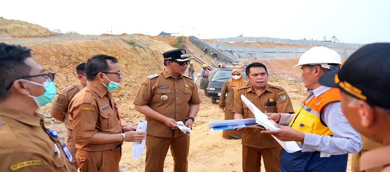 Tinjau Proyek Strategis di Muara Teweh, Bupati Barito Utara Targetkan WFC Selesai Desember 2026  