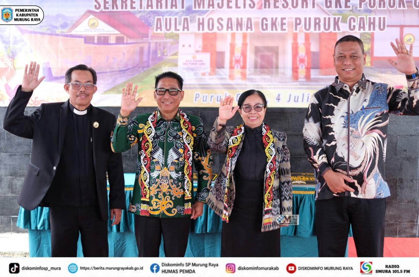 Heriyus Resmikan Kantor Sinode GKE dan Aula Hosana Puruk Cahu