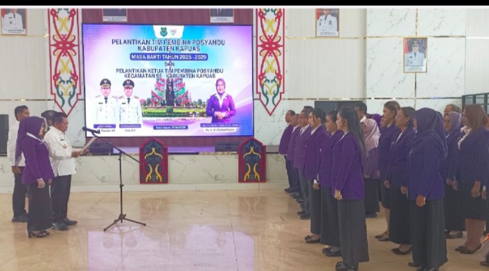 Ketua Tim Pembina Posyandu Kecamatan se-Kapuas Resmi Dilantik