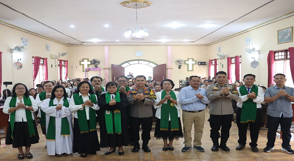 Jaga Kondusivitas dan Kerukunan, Polres Barito Utara Gelar Minggu Kasih di Gereja Anugrah