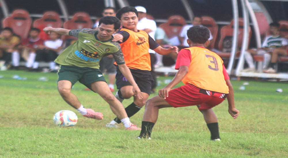Atlet Porprov Sepak Bola Palangka Raya Gelar Uji Coba Kontra BBP FC dan Persepun FC