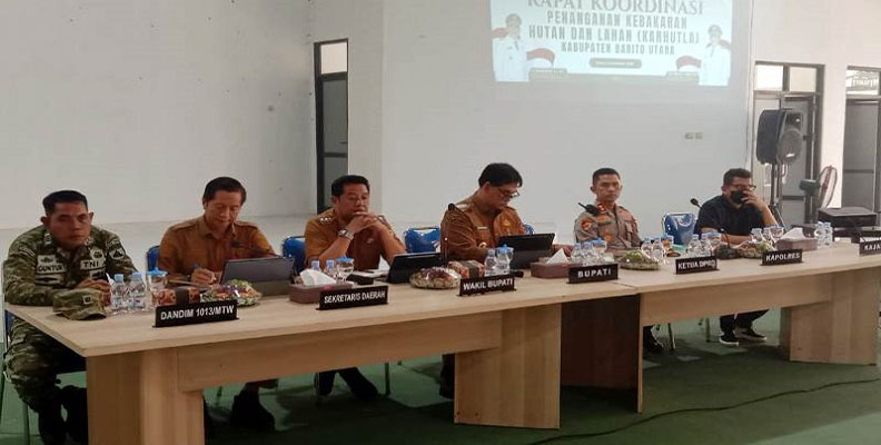 Soal Karhutla, Bupati Barito Utara Minta Siskamling Diaktifkan dan Ancam Pidana Pelaku Pembakaran