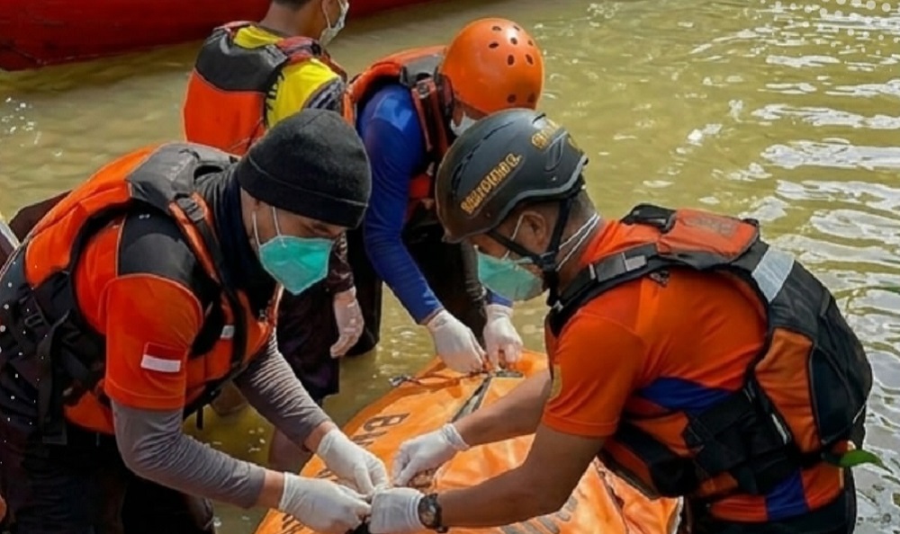 Dua Hari Tenggelam di Sungai Bulik, Pria Tuban Ini Ditemukan Sudah Tak Bernyawa