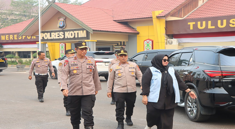 Tak Kenal Lelah, Wabup Irawati bersama Wakapolda Kalteng Pantau Karhutla hingga Malam dan Semangati Tim di Lapangan