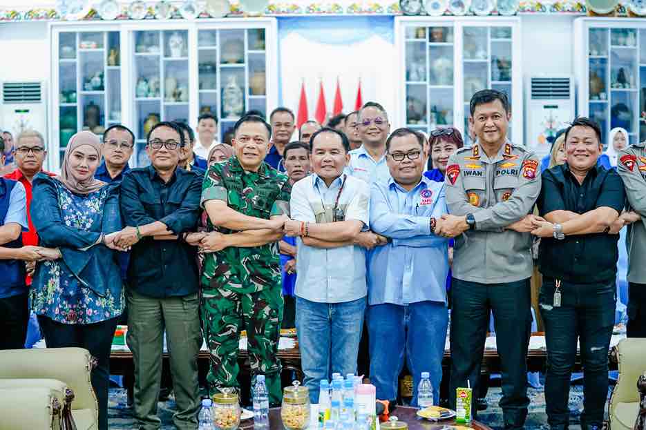 Gubernur Kalteng Buka Dialog Bersama Serikat Buruh