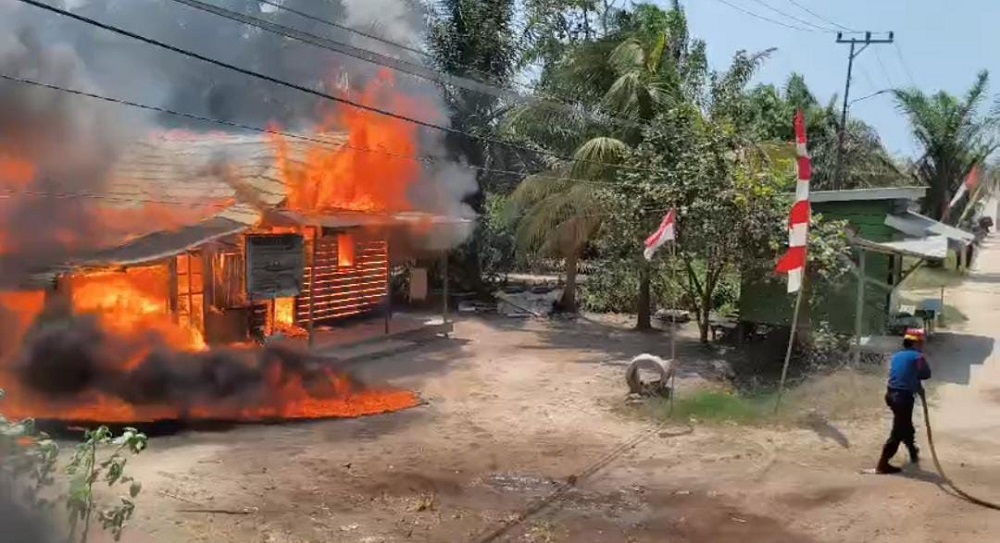 Kebakaran Rumah dan Gudang di Sampit, Kerugian Mencapai Setengah Miliar Rupiah