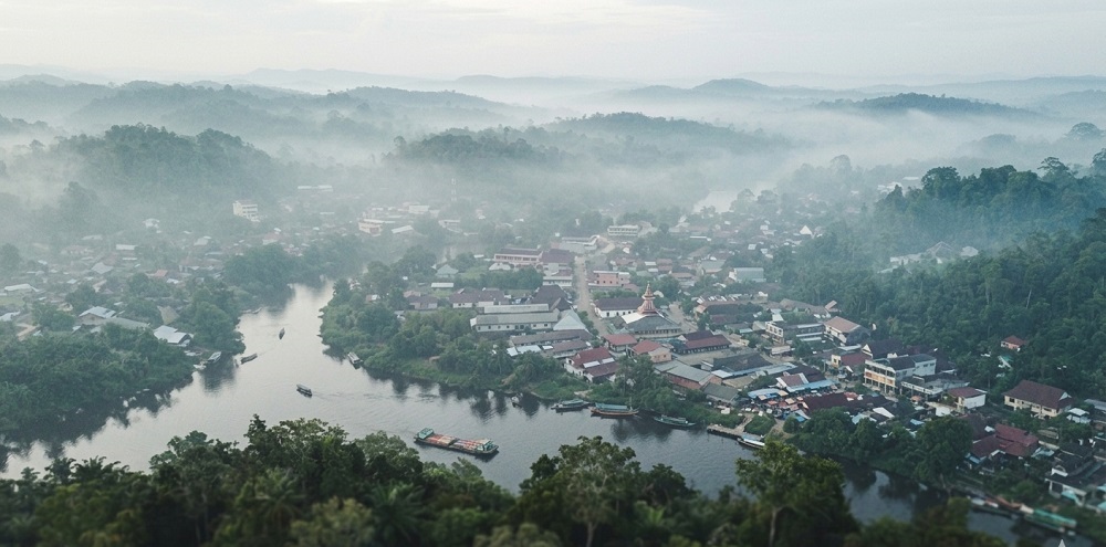 Prakiraan Cuaca Barito Utara Hari Ini: Udara Kabur Mendominasi, Waspada Lebih Tinggi di Gunung Timang