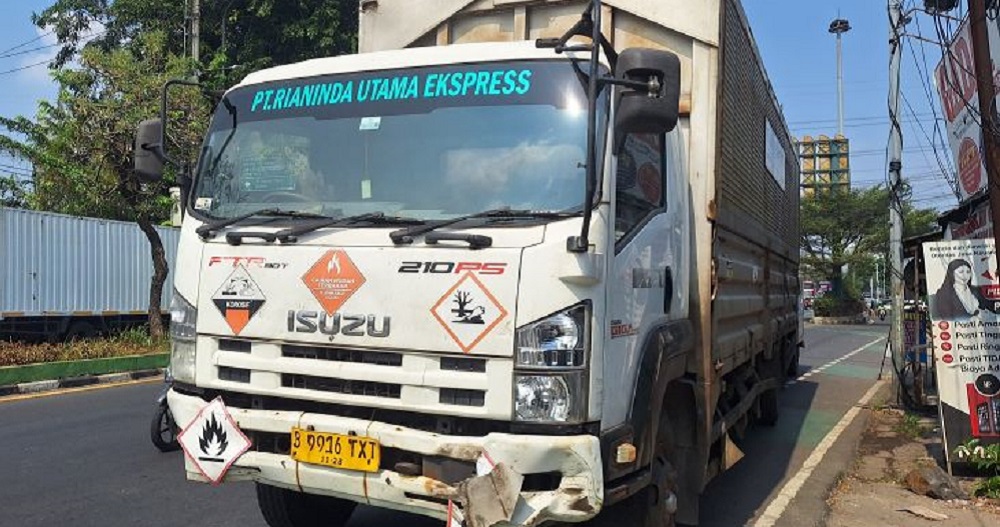 Rem Blong, Truk Sapu Belasan Pengendara Motor di Lampu Merah, Seorang Pengemudi Ojol Tewas