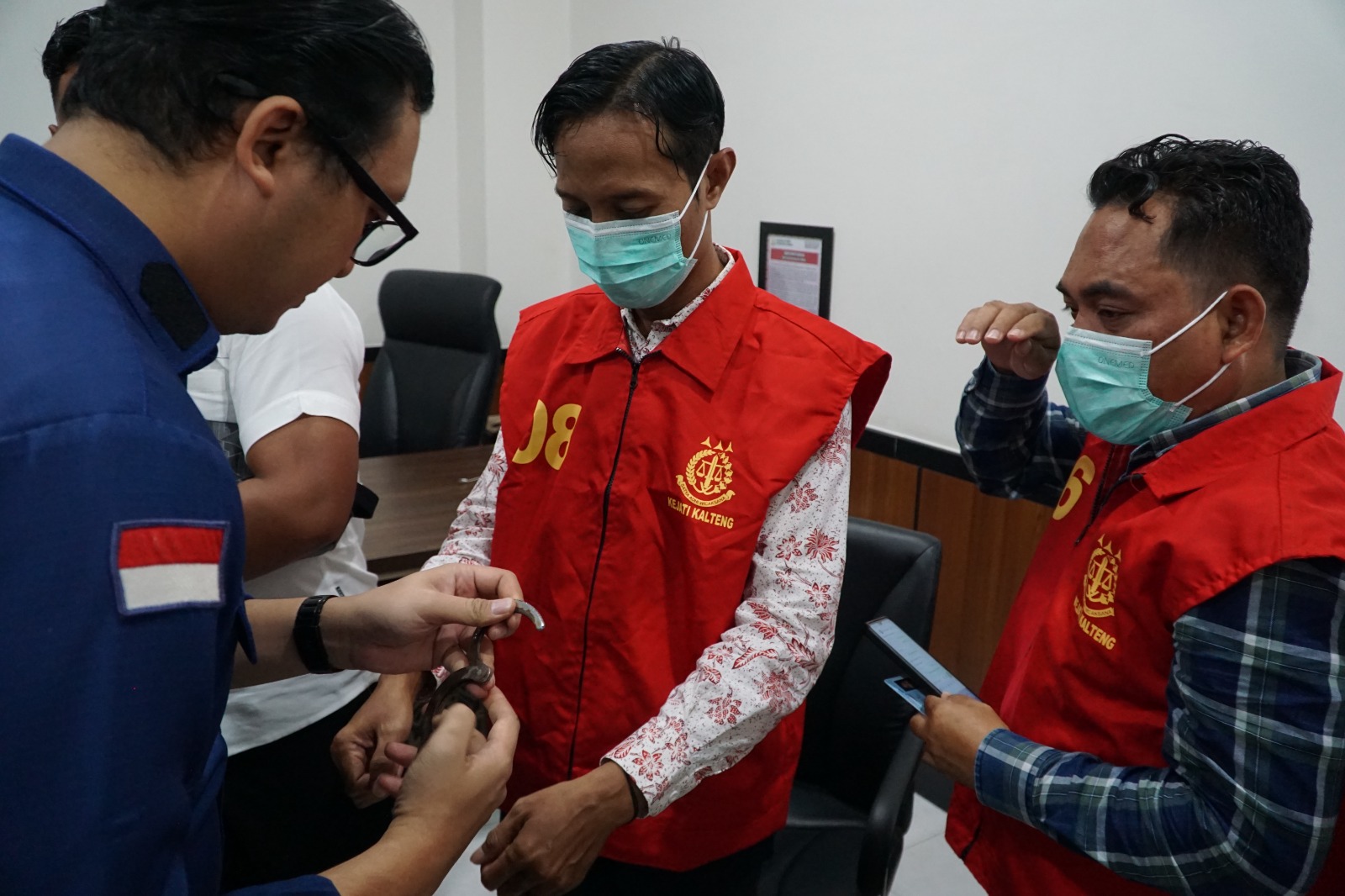 Lima Komisioner KPU Kotim Jadi Tersangka