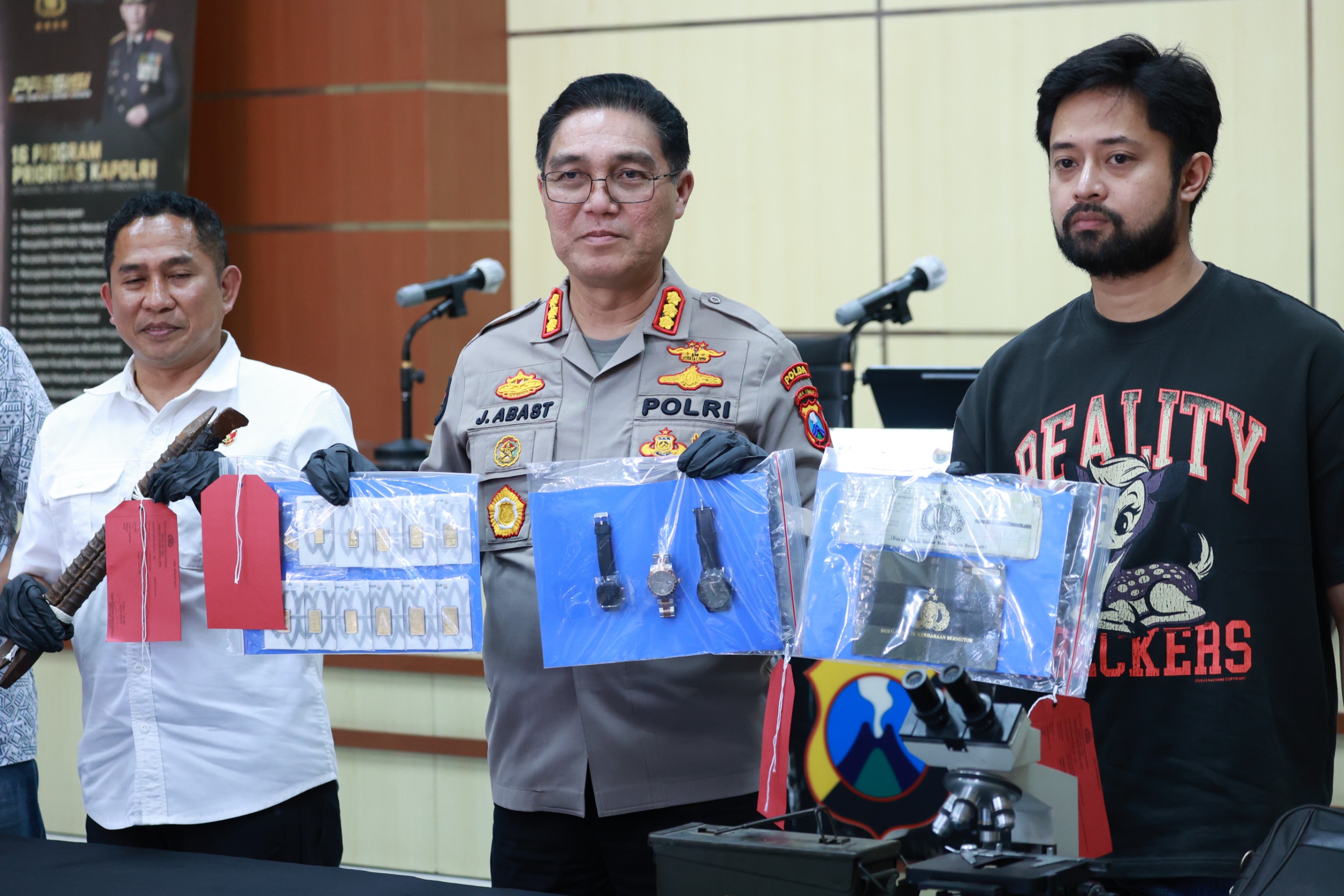 Komplotan Garong Rumah Kosong Diringkus, Beraksi di 13 Kota Besar