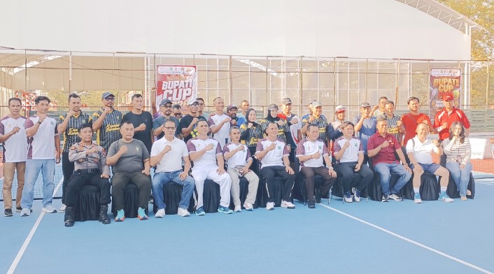 Bupati Kapuas Buka Kejuaraan Tenis Bupati Cup 2026, Diikuti 90 Atlet Kalteng dan Kalsel