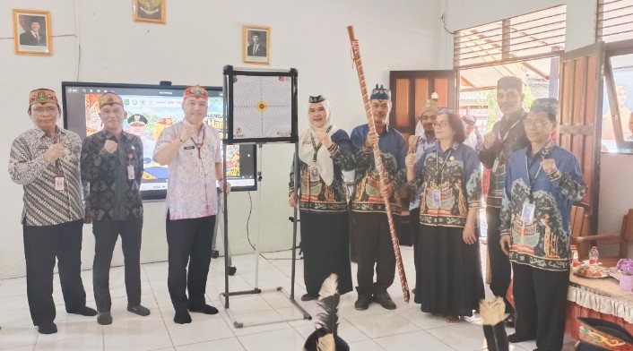 Kamis Hanjak Berbudaya Dicanangkan di SMP Negeri 2 Pulau Petak