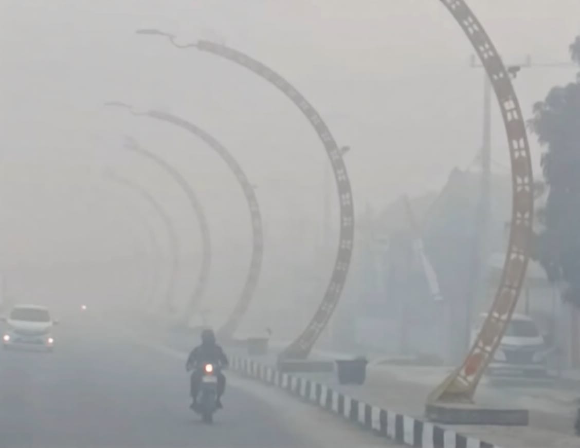Kabut Asap Kembali Selimuti Sampit, Jarak Pandang Turun 300 Meter