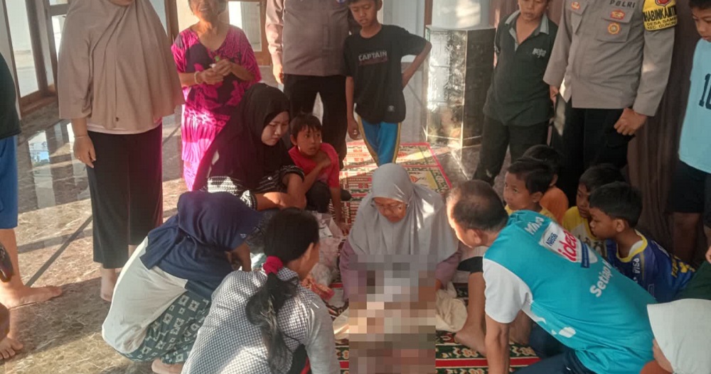 Heboh! Hendak Jualan Serabi Pagi-pagi, Wanita Ini Justru Temukan Bayi Baru Lahir di Pos Kamling