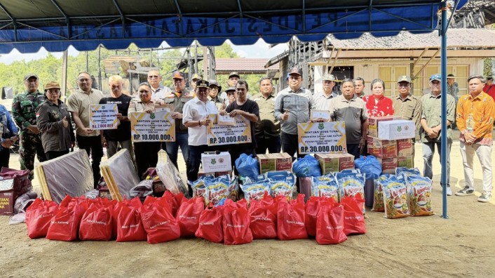 Bupati Kapuas Tinjau Korban Kebakaran dan Dorong Percepatan Infrastruktur di Jakatan Masaha