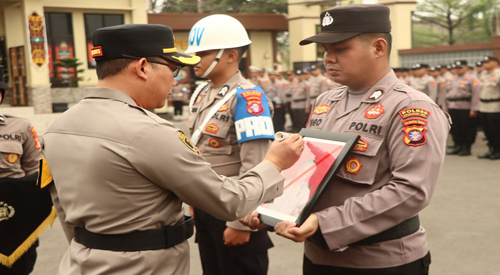 Karier di Polri Berakhir, Dua Personel Polres Kotim Dipecat Tidak Hormat