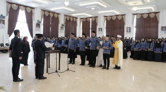 Bupati Kapuas Lantik 1.044 Orang PNS dan Pejabat Fungsional Tahun 2026