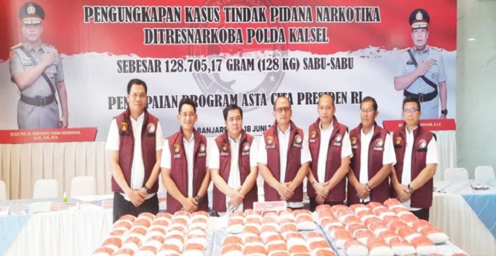 Jaringan Fredy Pratama Masih Berkuku, 5 Orang Ditangkap Polda Kalsel dengan 128 Kg Sabu-sabu