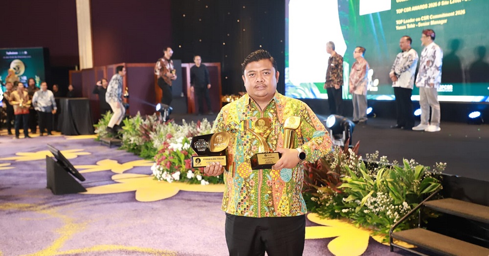 Komitmen Pupuk Kujang di Bidang TJSL Berbuah Penghargaan Top CSR Awards Bintang 5