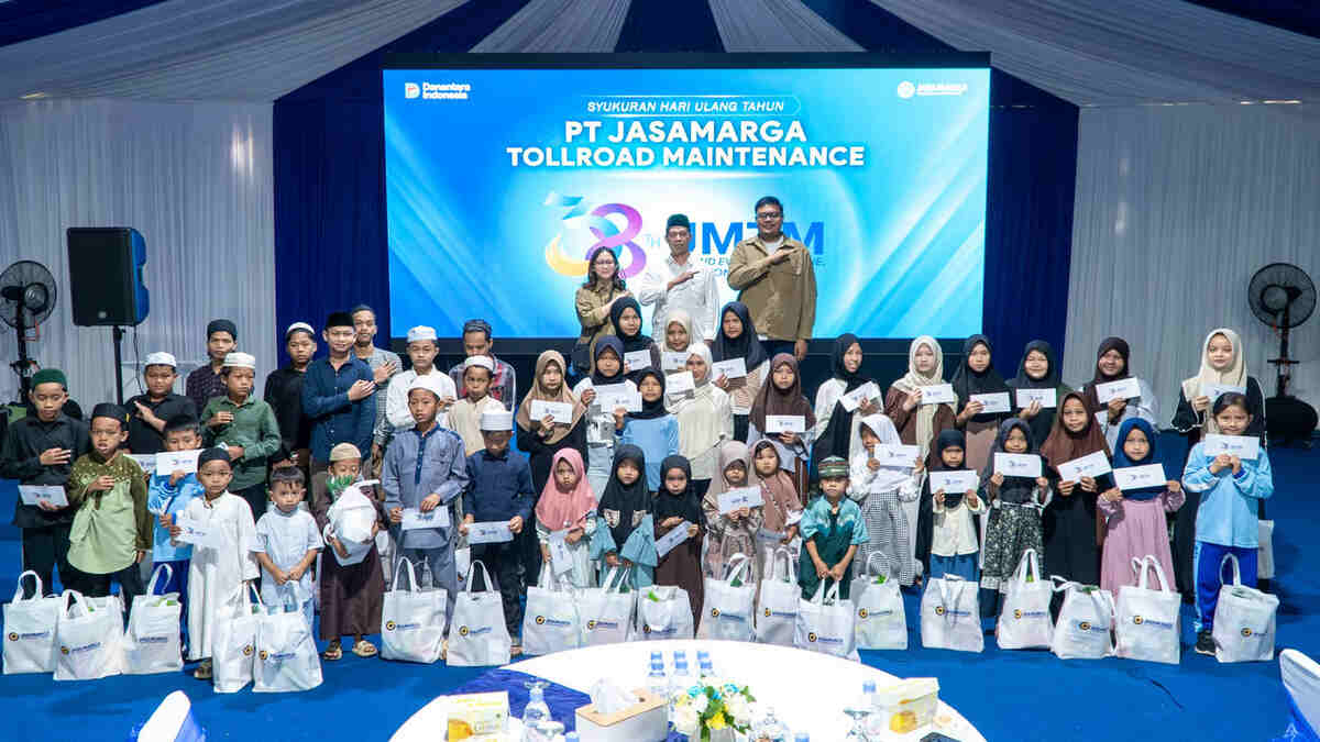 JMTM Rayakan HUT ke-38 dengan Berbagi Kebahagiaan Bersama Anak Yatim Piatu