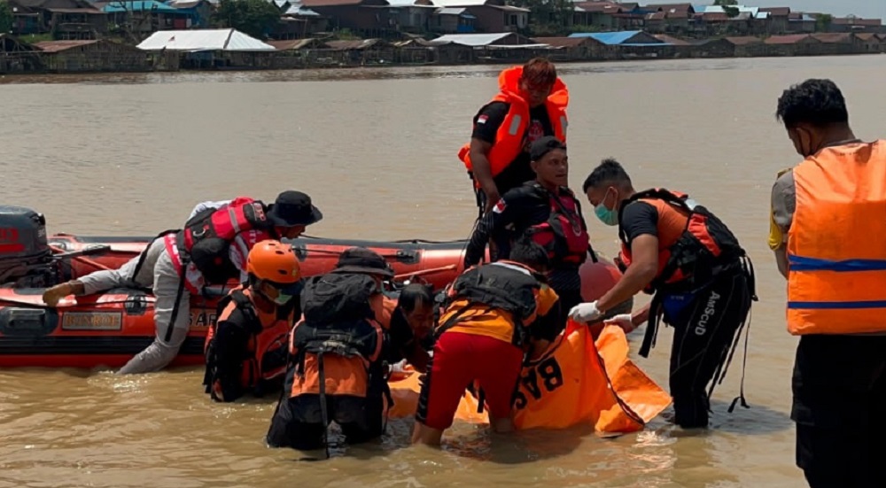 Tenggelam Terseret Arus Sungai Kahayan, Kaspi Ditemukan Tim SAR Gabungan Sudah Tak Bernyawa