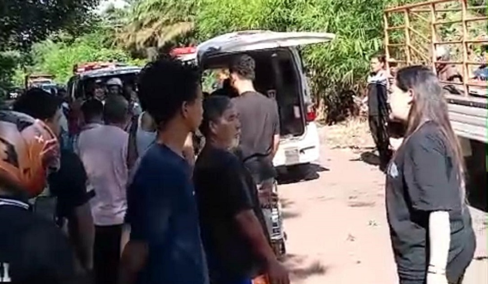 Pikap Hantam Sepeda Motor di Kota Besi, Kondisi Pemotor Dikabarkan Kritis