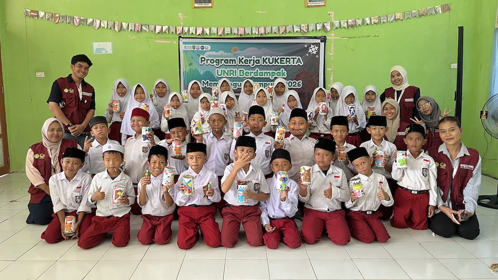 Mahasiswa Kukerta Universitas Riau Berdampak 2026 Edukasi Literasi Keuangan Siswa SDN 24 Bantan