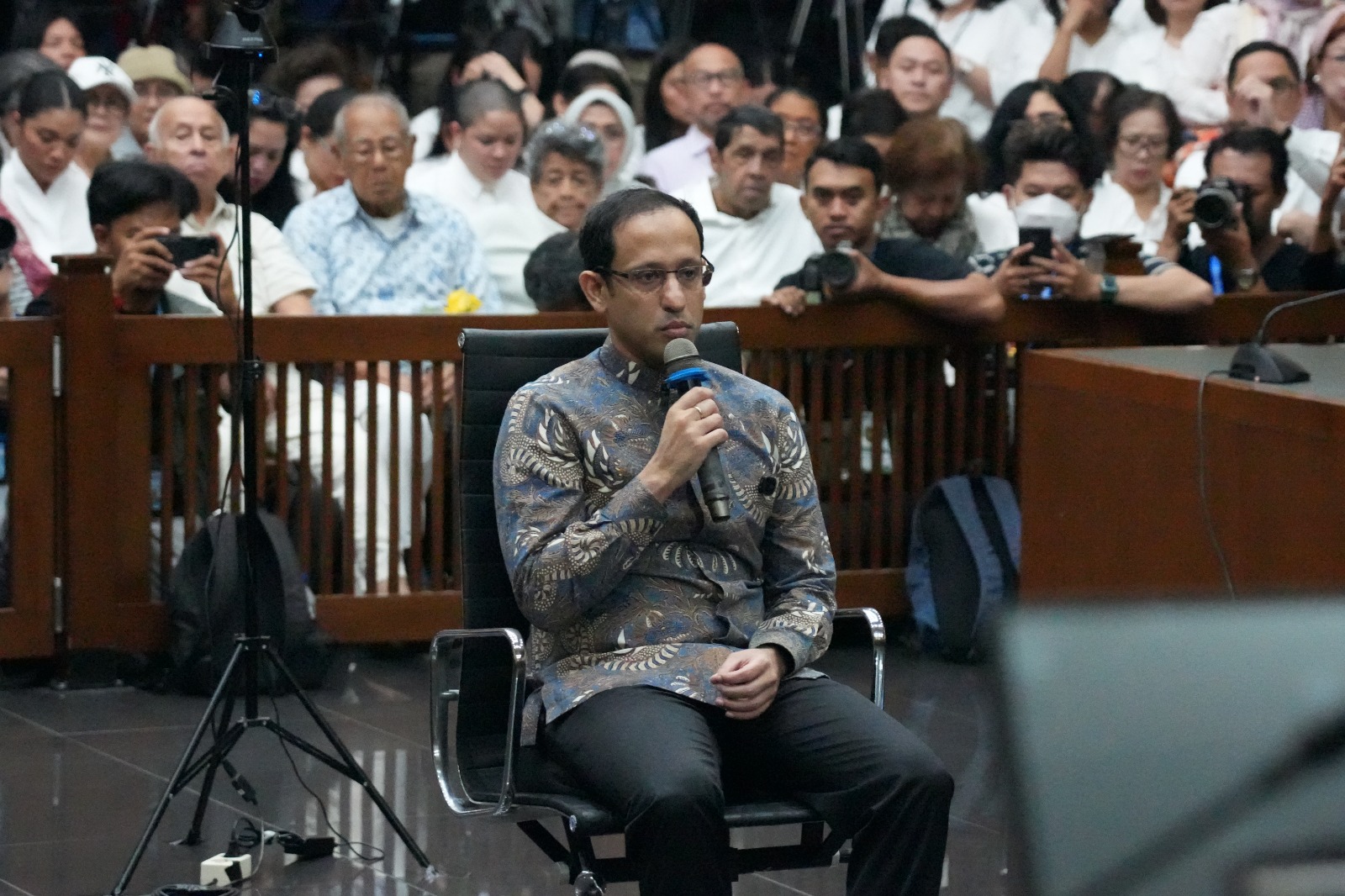 Nadiem Makarim Divonis 10 Tahun Penjara, Bayar Uang Pengganti Rp809,5 M